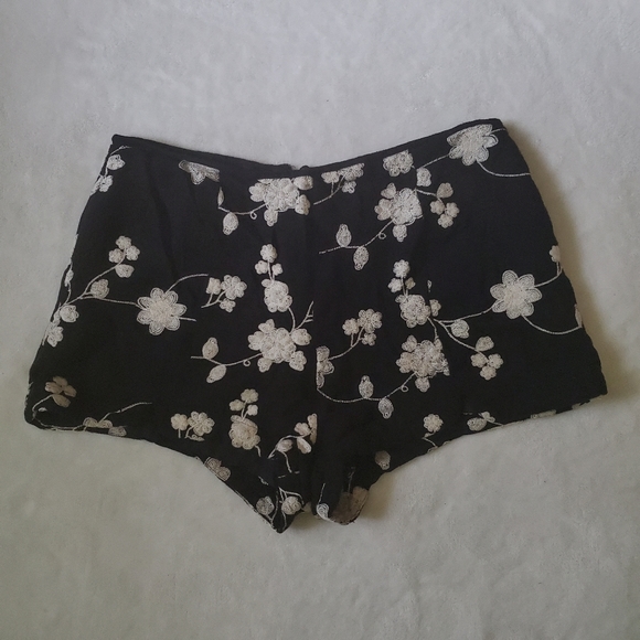 Forever 21 Pants - embroidered floral shorts